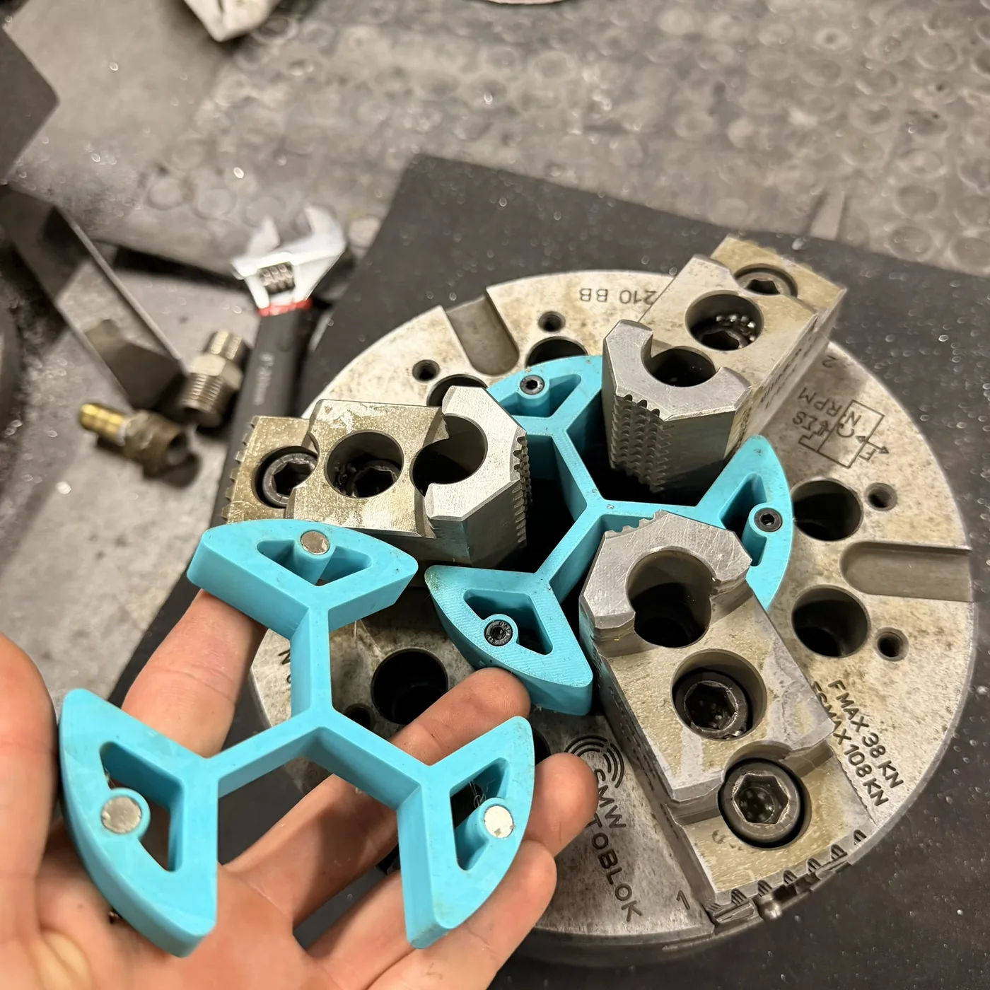 LATHE SPIDERS