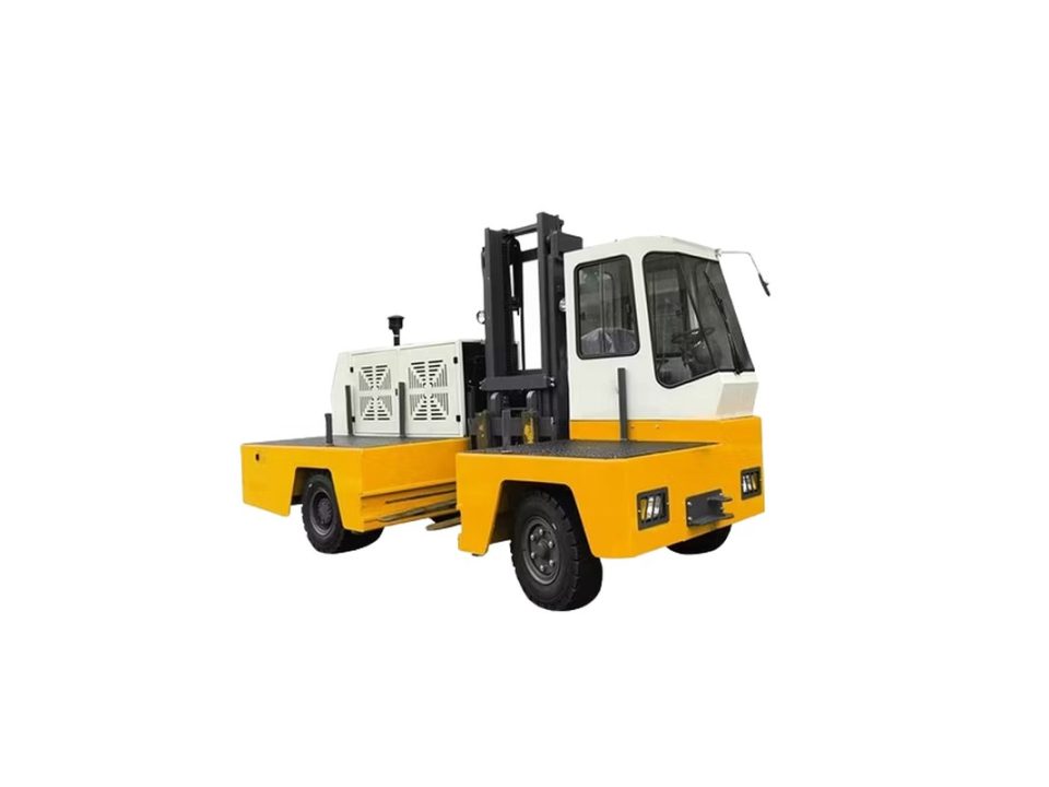 DIESEL SIDELOADER at Wards Welding & Fabrications